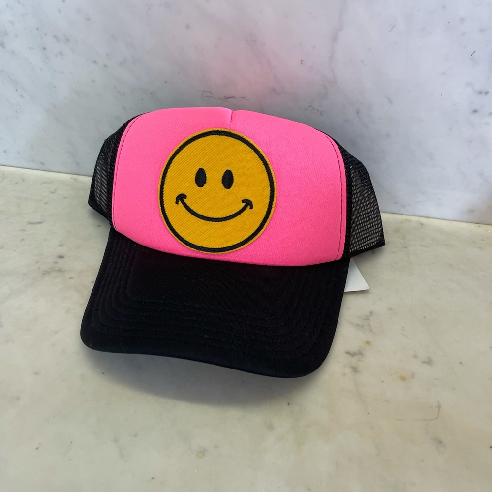 Trucker Hat smiley face